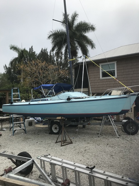 Haines Hunter Tramp, 1982 sailboat