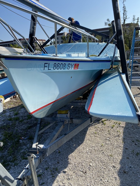 Haines Hunter Tramp, 1982 sailboat