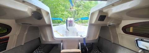 Macgregor 26M, 2007 sailboat