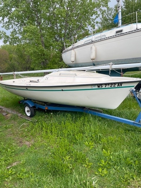 S-2 5.5, 1982 sailboat