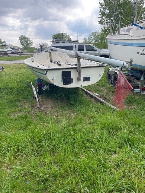 S-2 5.5, 1982 sailboat