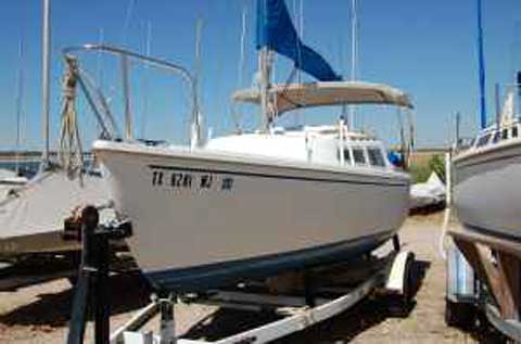 Catalina 22, 1979 sailboat