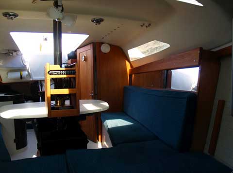 Catalina 250 WB, 1995 sailboat