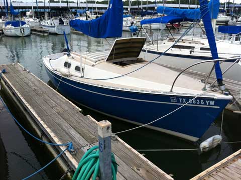Chrysler C-22, 1976 sailboat
