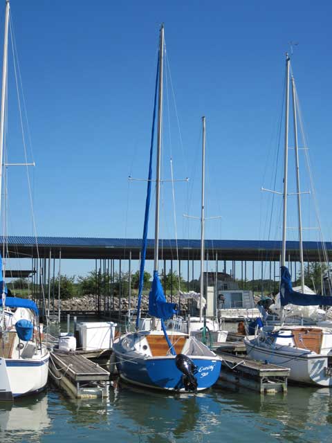 Chrysler C-22, 1976 sailboat