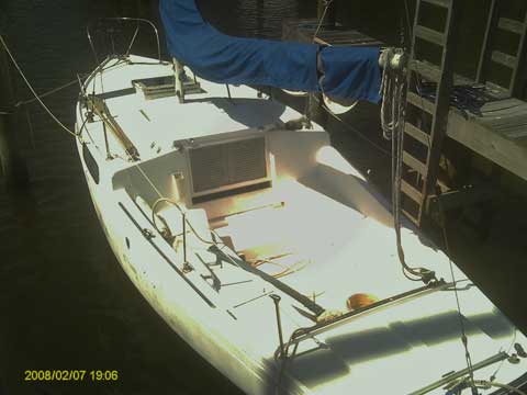 Columbia 24, 1966 sailboat