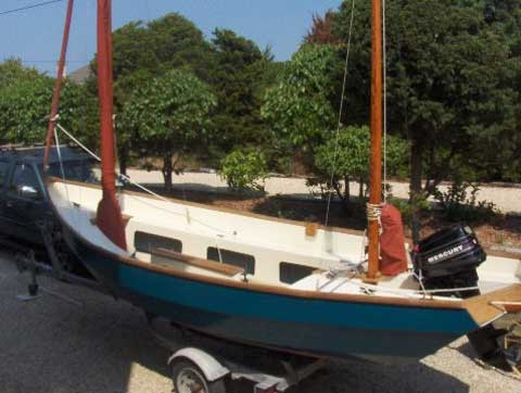 Drascombe Lugger, 1970 sailboat