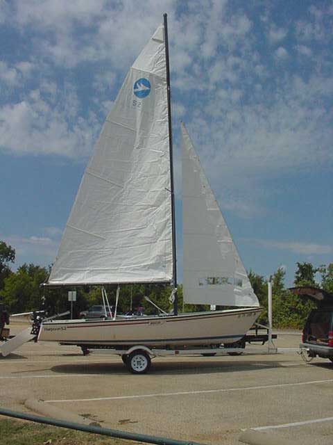 Boston Whaler Harpoon 5.2, 1982 sailboat