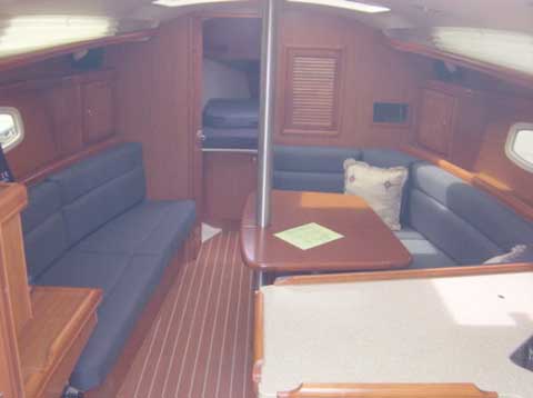 Hunter 36, 2009 sailboat