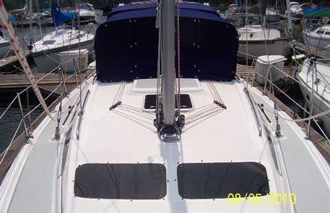 Hunter 36, 2009 sailboat
