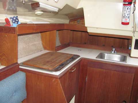 Hunter 25.5, 1984 sailboat
