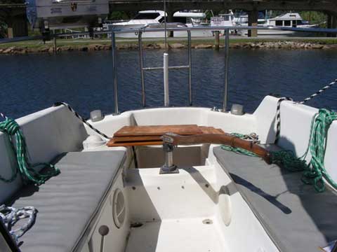 Hunter 27, 1976 sailboat