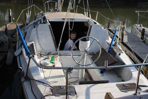 Laguna 26, 1983 sailboat