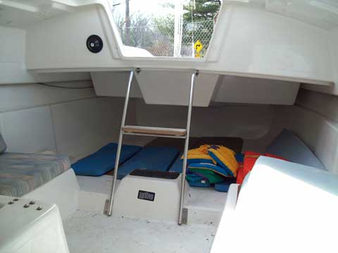 MacGregor 26C, 1991 sailboat