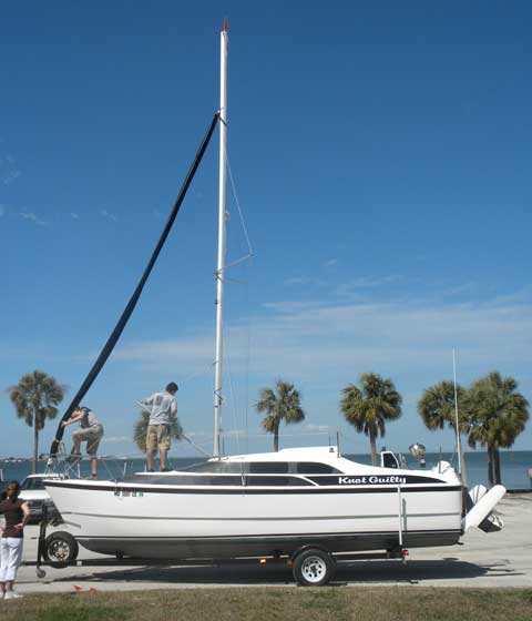 Macgregor 26M, 2005 sailboat