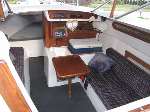 Macgregor 26S, 1991 sailboat