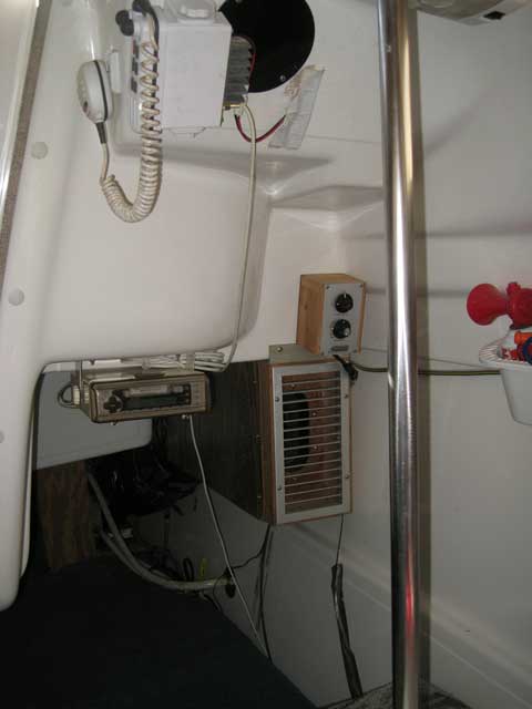 Macgregor 26X, 1998 sailboat
