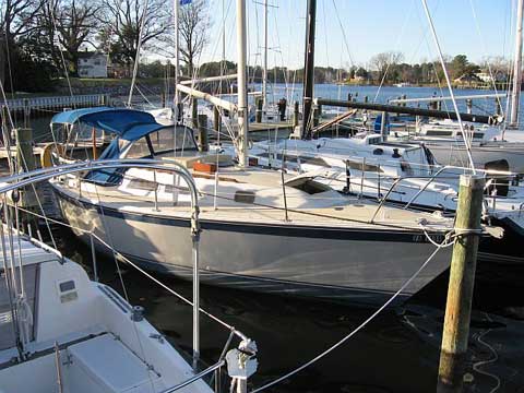 O'day 28, 1980, Deltaville, Virginia sailboat