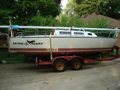S2 6.9, 1984 sailboat