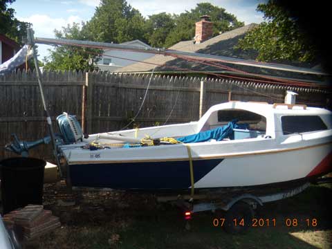 DS 16 Day sailor, 1974 sailboat