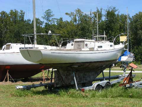 Allied Greenwich 24, 1971, Palatka, Florida, (St Johns River),  sailboat