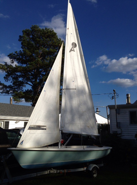 AMF Apollo 16, 1979, Washington, DC sailboat