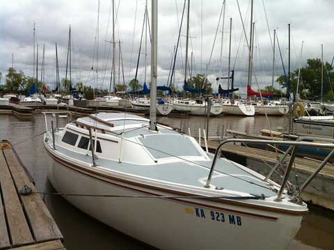 Catalina 22, Swing keel, 1986 sailboat
