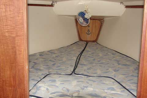 Catalina 25 swing keel, 1983 sailboat