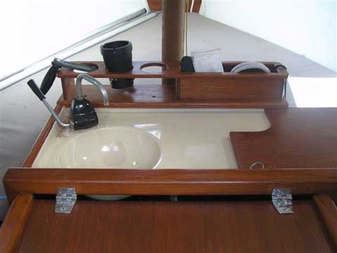 ComPac 19, 1983 sailboat
