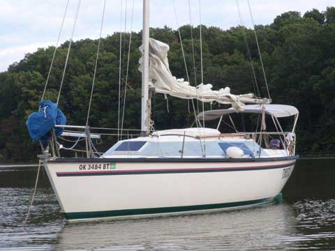 Dufour Model 1800, 25 ft., 1981 sailboat
