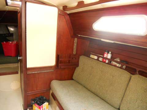 Ericson 25, 1983 sailboat