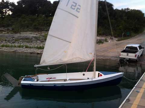Advance Sweet 16, Pre-1973 sailboat