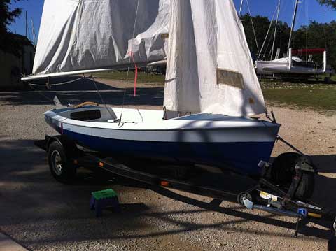 Advance Sweet 16, Pre-1973 sailboat