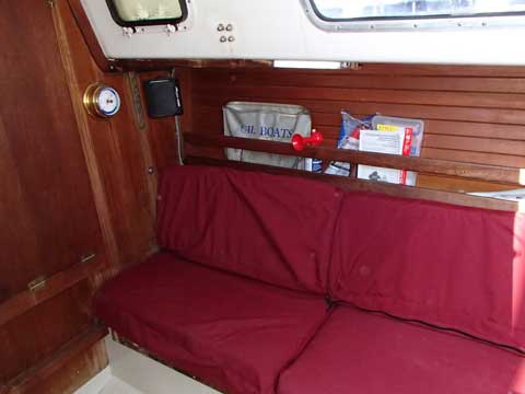 Cal 27 MK III, 1983 sailboat