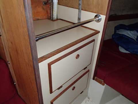 Cal 27 MK III, 1983 sailboat