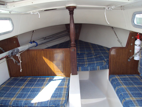 Catalina 22, 1975, Scotts Marina, Lake Grapevine, Texas sailboat