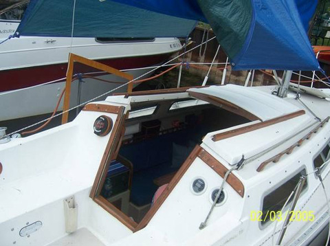 Catalina 25 sailboat
