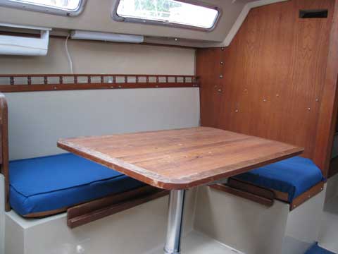 Catalina 25 sailboat