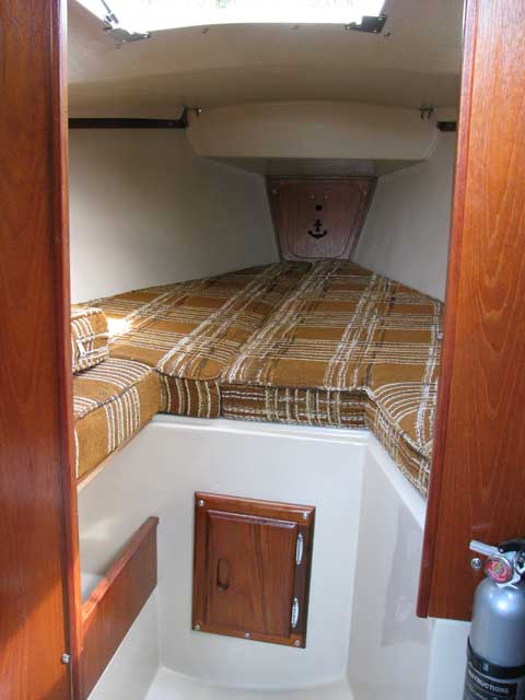 Catalina 25 sailboat