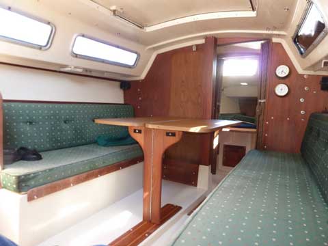 Catalina 25, 1985 sailboat