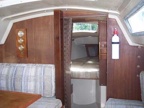Catalina 25 sailboat