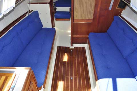 Ericson 25+, 1979 sailboat