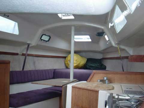 Hunter 27, 1989 sailboat