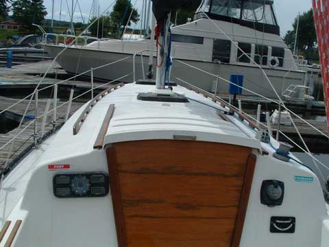 Hunter 27, 1997 sailboat