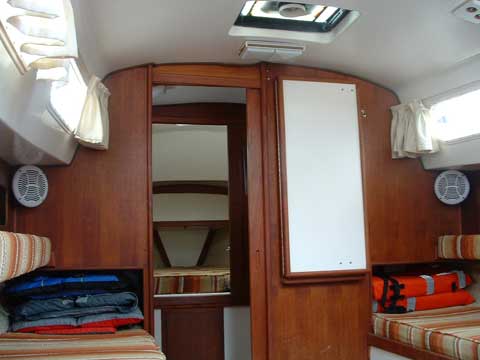 Hunter 27, 1997 sailboat