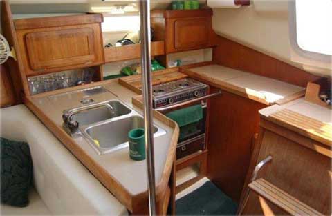 Hunter 33.5, 1992 sailboat