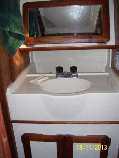Hunter 33.5, 1992 sailboat