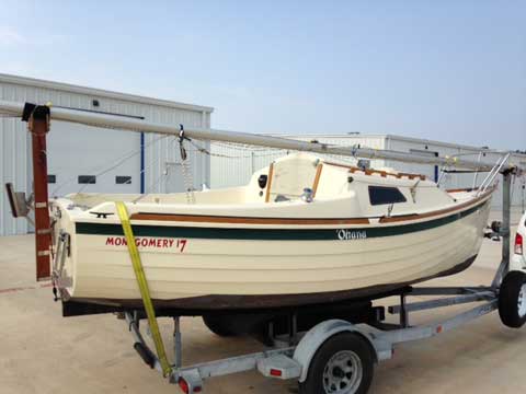 Montgomery 17, 1999 sailboat