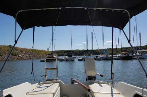 Capital Yachts Neptune 24, 1983, Ozawkie, Kansas sailboat
