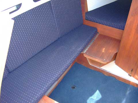 Rhodes 22, 1995 sailboat